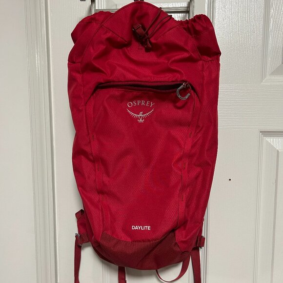OSPREY Handbags - Osprey Daylite Cinch Top Backpack Day Pack Hydration With Reservoir Sleeve Red